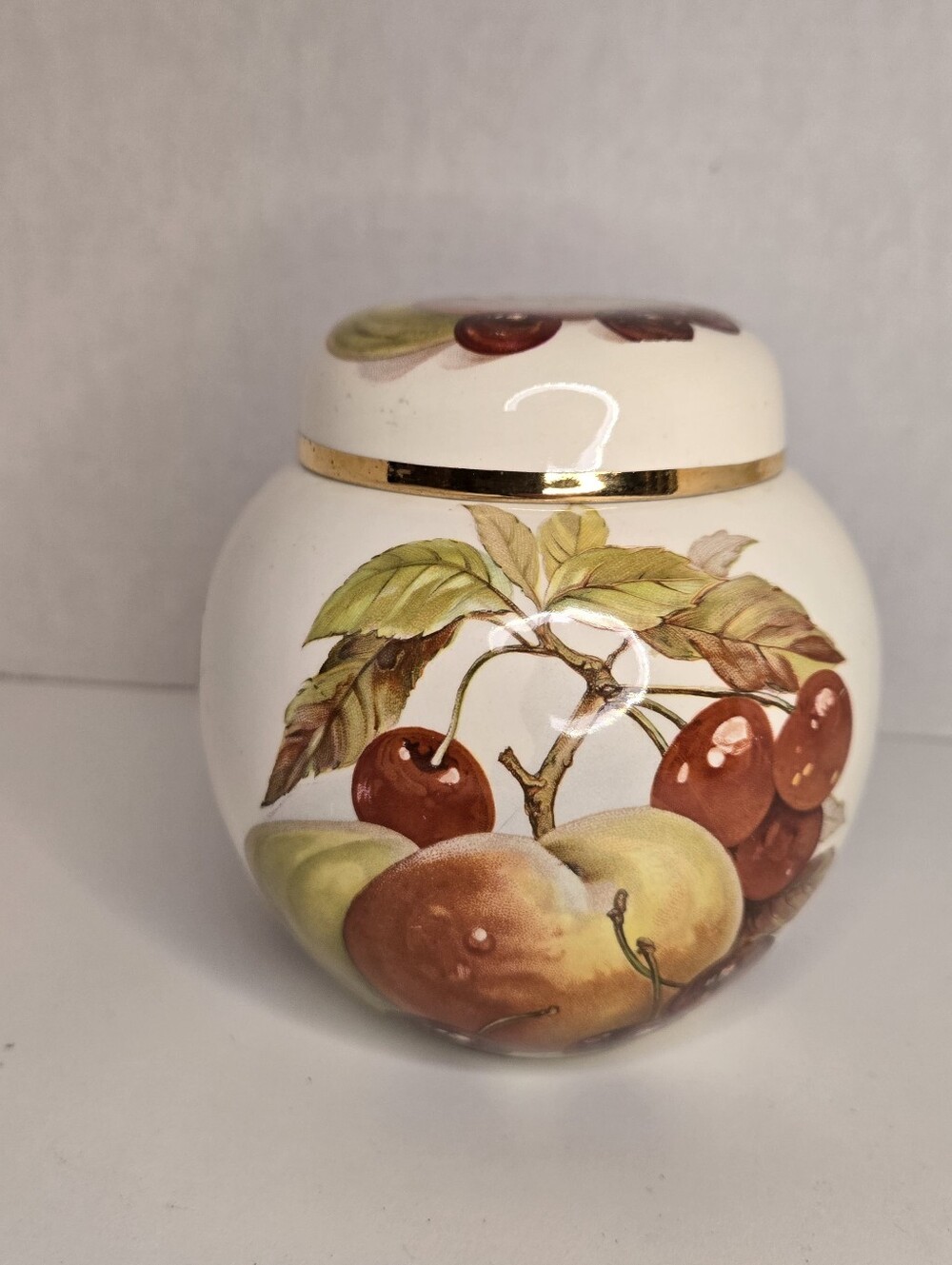 Mason's Patent Ironstone Ginger Jar W/Lid England Fruit Gold Trim Vintage 5"